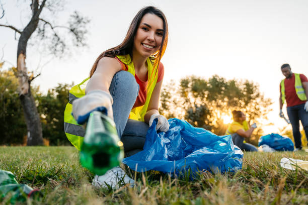 Best Yard Waste Removal  in Grosse Pointe, MI